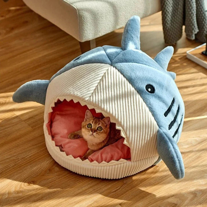 Luxury Plush Shark Pet Bed - GleeKart