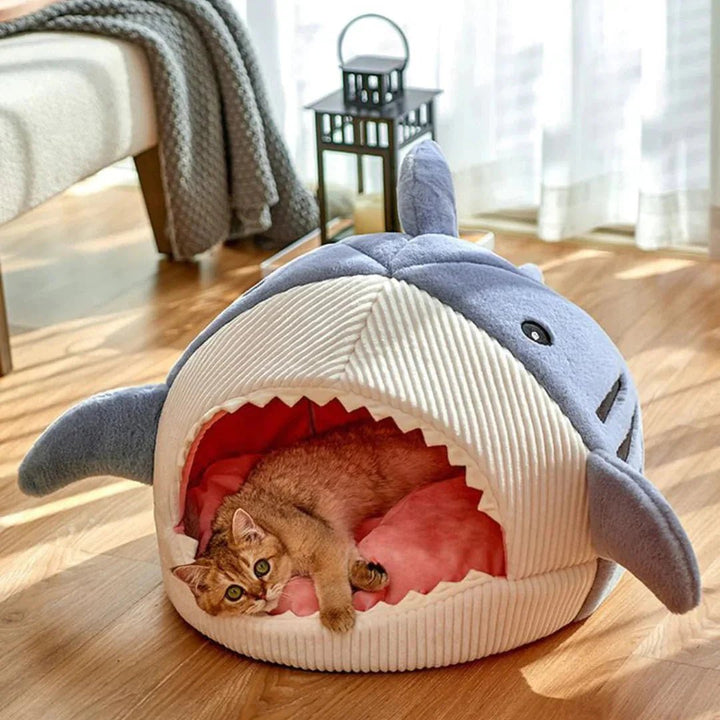 Luxury Plush Shark Pet Bed - GleeKart