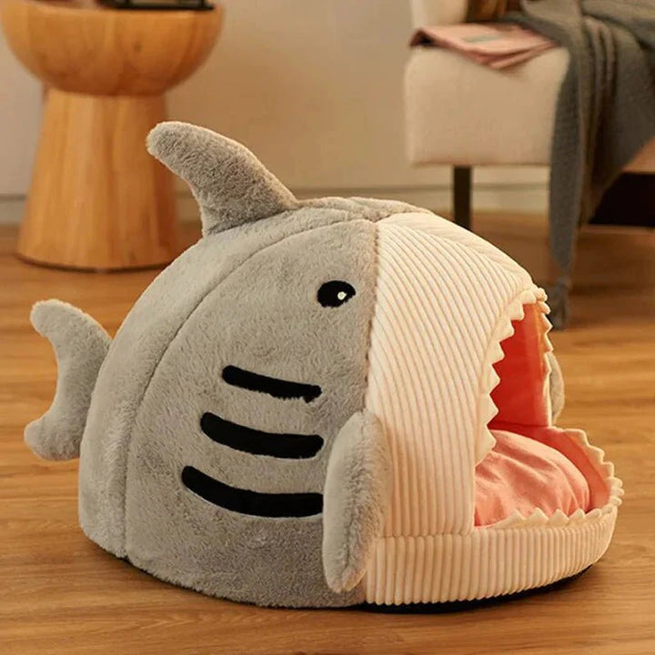 Luxury Plush Shark Pet Bed - GleeKart